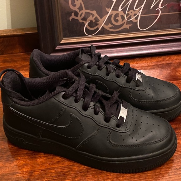 Like New. Worn twice. Grandson wouldn’t wear them. - Picture 3 of 3